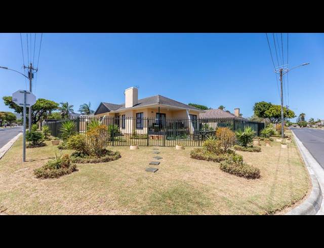 3 BEDROOM HOUSE FOR SALE IN MONTE VISTA
